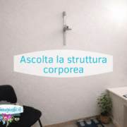 Misurazione dell’altezza nello studio come gesto di prevenzione e ascolto della struttura corporea